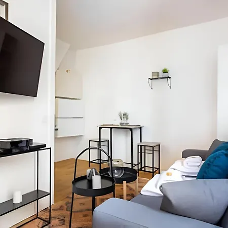 Sevres Cosy Apartment Paris